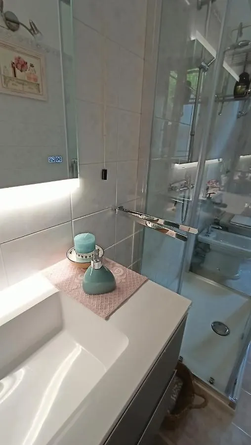 فندق مبيت وإفطار ألغيرو Le Peonie Guest House