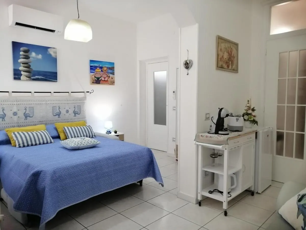 Bed & Breakfast Le Peonie Guest House Alghero Italy