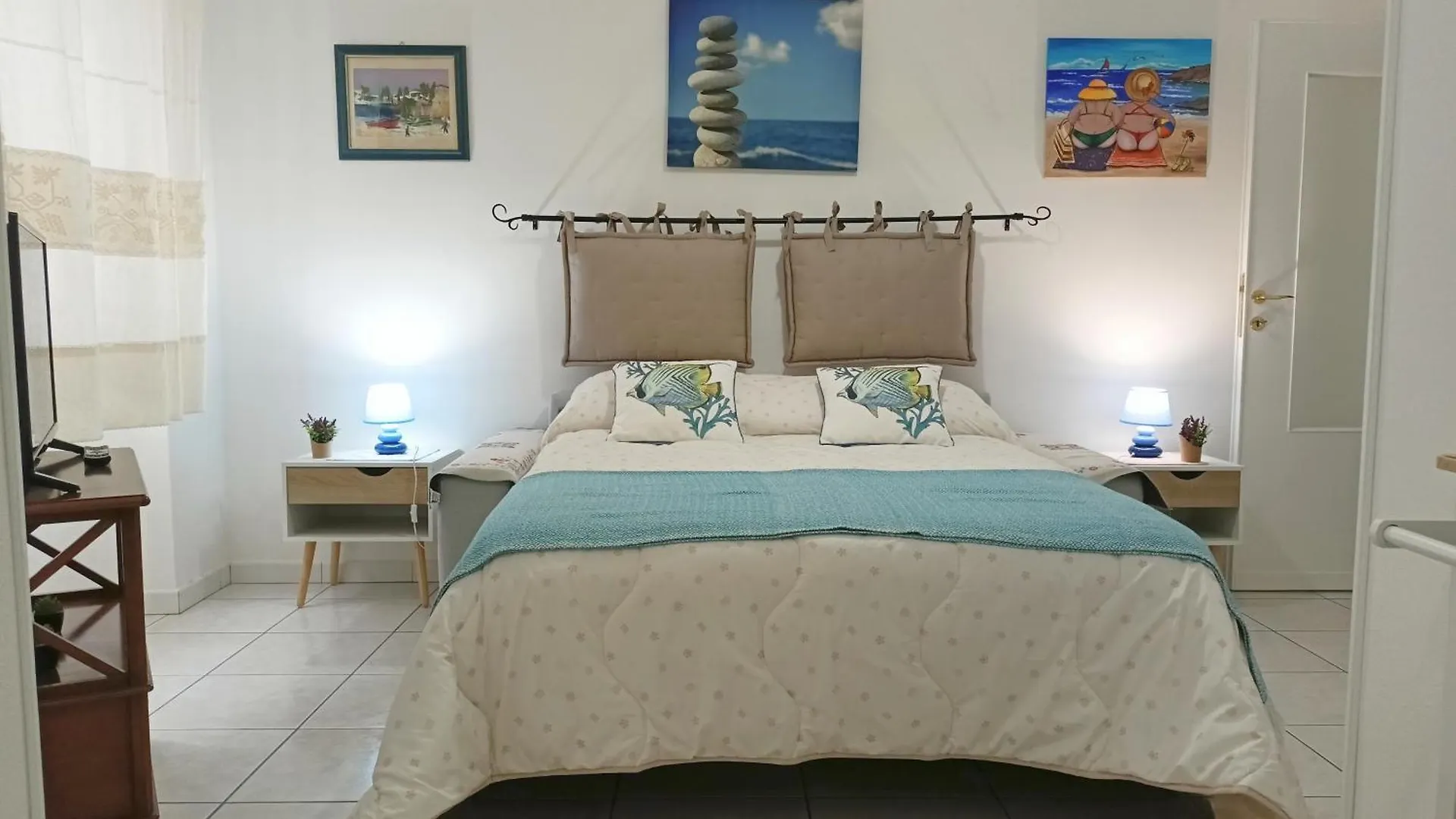 Le Peonie Guest House Alghero Bed & Breakfast