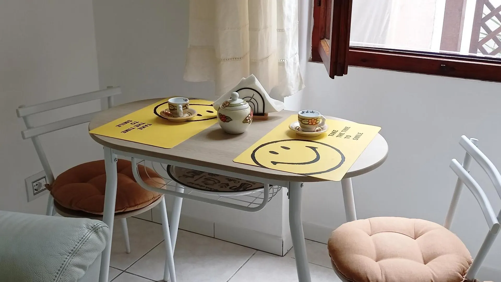 Le Peonie Guest House Alghero Bed & Breakfast