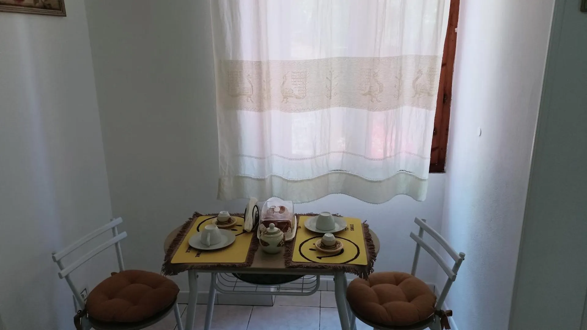 Le Peonie Guest House Alghero Bed & Breakfast